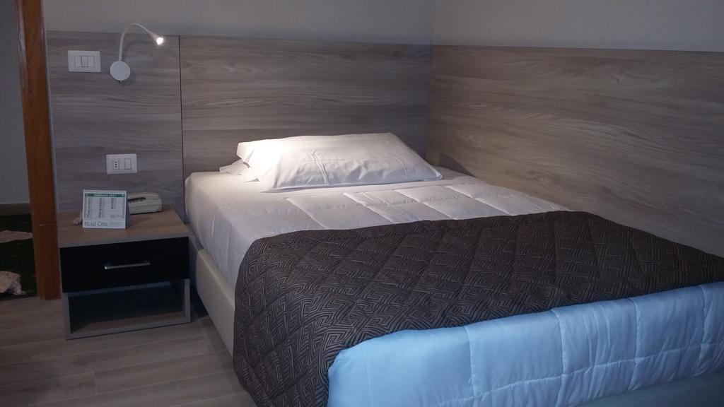 Hotel Citta' Ливорно Екстериор снимка