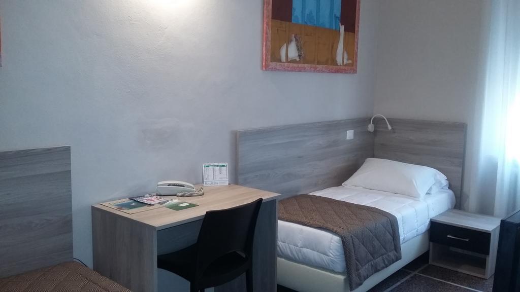 Hotel Citta' Ливорно Екстериор снимка