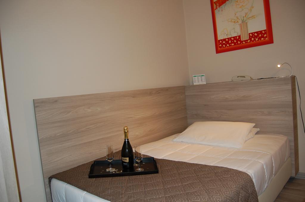 Hotel Citta' Ливорно Екстериор снимка
